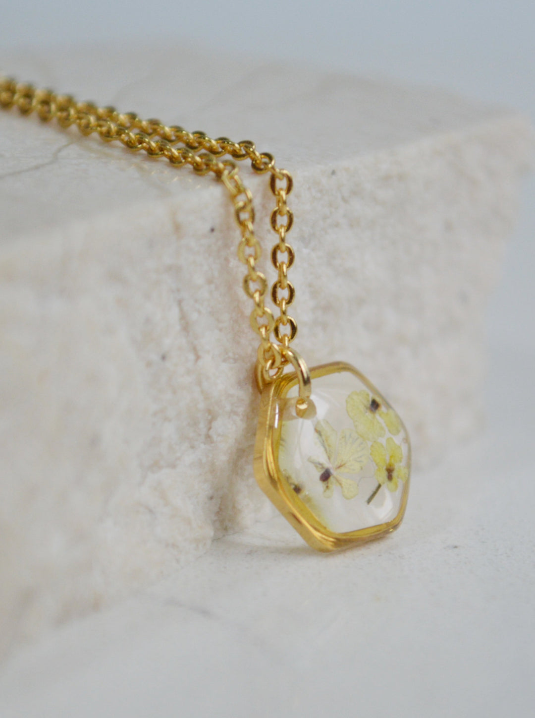 Teeny Weeny Hexagon | White
