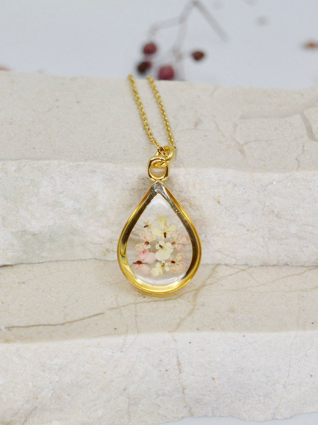 Necklace | Depth of Pink Teardrop