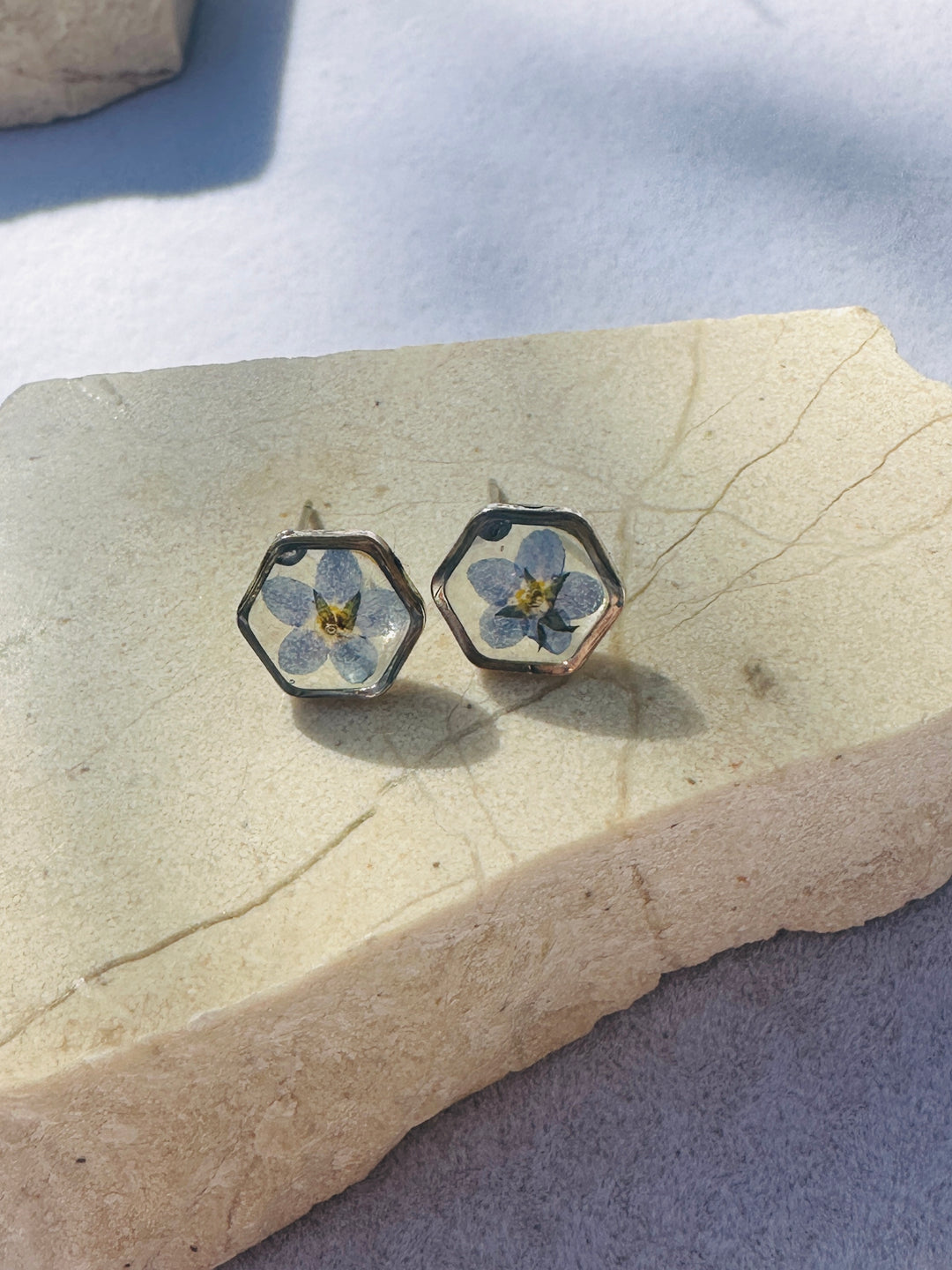 Teeny Weeny Silver, Hexagon | Forget Me Not