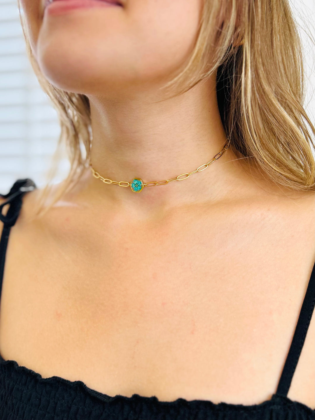 Choker | Teeny Weeny Hexagon Fresh Start (Unutmabeni Çiçeği)